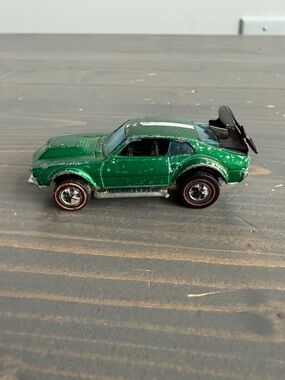 Vintage metal Hot Wheels
1969 Mighty Maverick